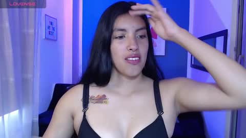 Snapshot of loornna_mirr chatting on 12/01/25, 07:30 Loornna mirr online show from 12/01/25, 07:30