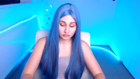 Lora online show from 10/22/25, 05:19