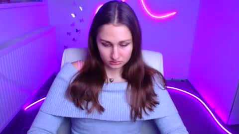 Lora online show from 11/07/25, 06:46