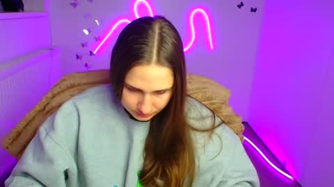 Snapshot of lora_kisses chatting on 04/02/26, 05:27 Lora online show from 04/02/26, 05:27