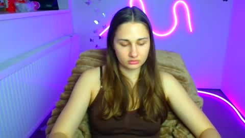 Snapshot of lora_kisses chatting on 04/04/26, 05:38 Lora online show from 04/04/26, 05:38