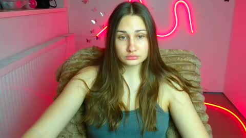 Snapshot of lora_kisses chatting on 04/20/26, 05:32 Lora online show from 04/20/26, 05:32