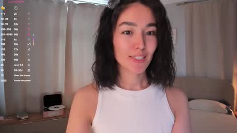 Lora control 2 min for every new Fan Club subscriber online show from 02/22/26, 08:46