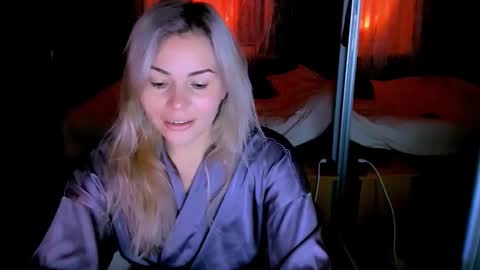 Snapshot of loraboyar chatting on 09/30/25, 02:38 Lora online show from 09/30/25, 02:38