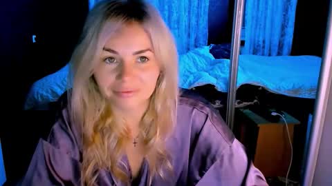 Snapshot of loraboyar chatting on 10/01/25, 02:28 Lora online show from 10/01/25, 02:28