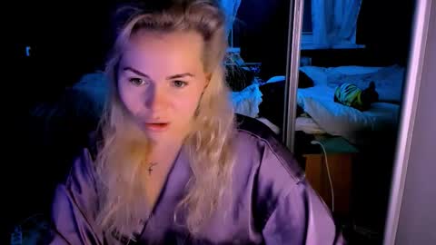 Snapshot of loraboyar chatting on 10/07/25, 02:20 Lora online show from 10/07/25, 02:20