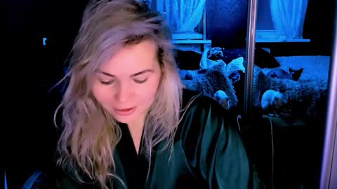 Snapshot of loraboyar chatting on 11/04/25, 02:54 Lora online show from 11/04/25, 02:54