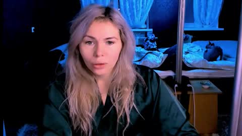 Snapshot of loraboyar chatting on 11/07/25, 02:44 Lora online show from 11/07/25, 02:44