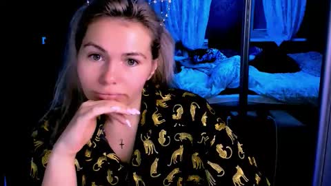 Snapshot of loraboyar chatting on 11/12/25, 02:34 Lora online show from 11/12/25, 02:34