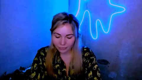 Snapshot of loraboyar chatting on 03/11/26, 03:23 Lora online show from 03/11/26, 03:23