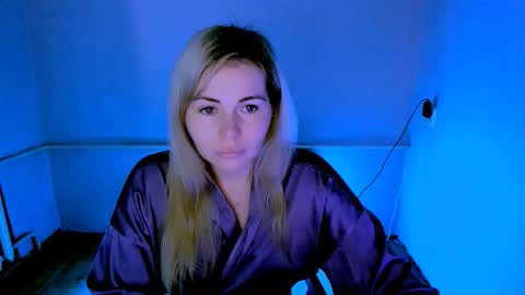 Snapshot of loraboyar chatting on 03/24/26, 03:00 Lora online show from 03/24/26, 03:00