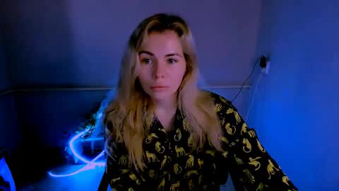 Snapshot of loraboyar chatting on 04/06/26, 03:04 Lora online show from 04/06/26, 03:04