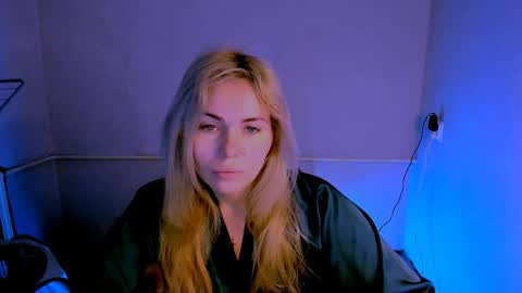 Snapshot of loraboyar chatting on 04/10/26, 02:17 Lora online show from 04/10/26, 02:17