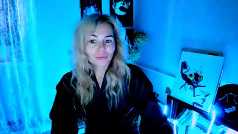 Snapshot of loraboyar chatting on 07/17/26, 02:40 Lora online show from 07/17/26, 02:40