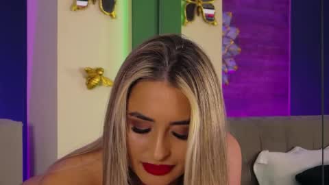 Lora online show from 03/23/26, 08:24