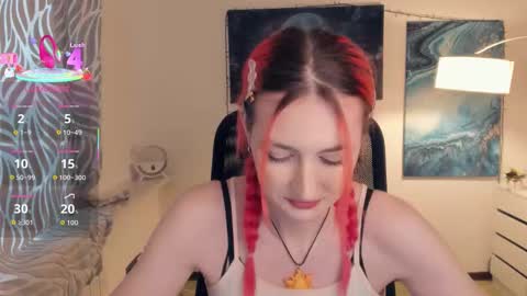 Snapshot of loradimmick chatting on 09/30/25, 10:31 Lora online show from 09/30/25, 10:31