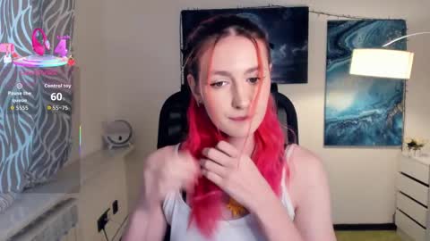 Snapshot of loradimmick chatting on 10/01/25, 11:16 Lora online show from 10/01/25, 11:16