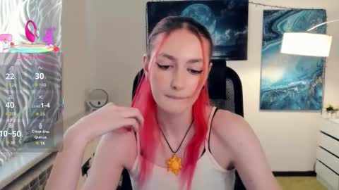 Snapshot of loradimmick chatting on 10/03/25, 12:13 Lora online show from 10/03/25, 12:13