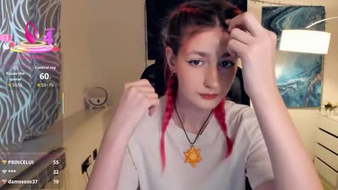 Snapshot of loradimmick chatting on 10/08/25, 08:56 Lora online show from 10/08/25, 08:56