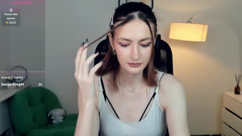 Snapshot of loradimmick chatting on 11/16/25, 07:47 Lora online show from 11/16/25, 07:47