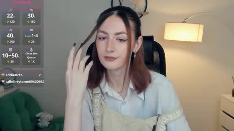 Snapshot of loradimmick chatting on 11/23/25, 11:10 Lora online show from 11/23/25, 11:10