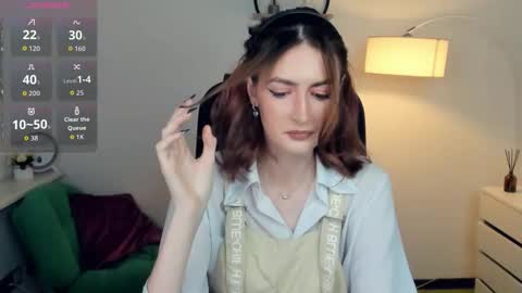 Snapshot of loradimmick chatting on 11/25/25, 01:00 Lora online show from 11/25/25, 01:00