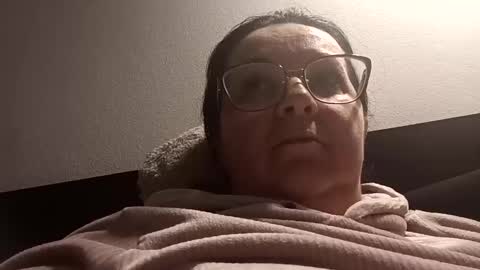 Lora online show from 12/04/24, 03:54