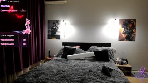 Lora online show from 01/09/25, 04:17