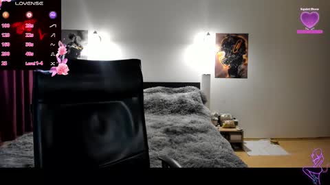 Lora online show from 02/17/25, 11:55