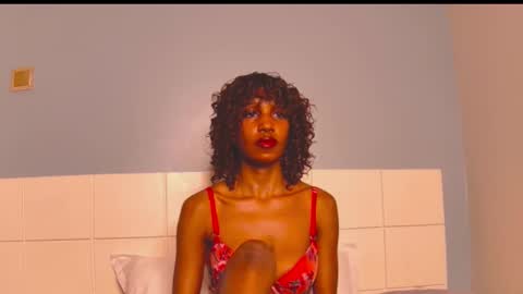 Snapshot of loraforreal chatting on 11/02/25, 02:58 Blackcat online show from 11/02/25, 02:58