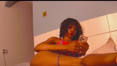 Snapshot of loraforreal chatting on 11/17/25, 07:03 Blackcat online show from 11/17/25, 07:03