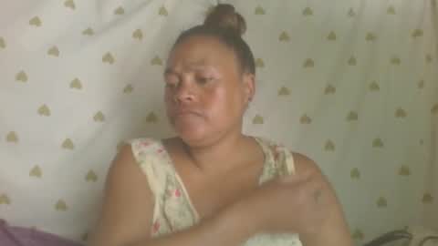 Snapshot of lorahxvane chatting on 04/14/26, 12:11 LorahxVane online show from 04/14/26, 12:11