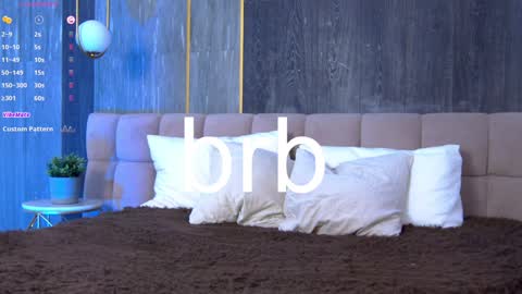 Loraine online show from 01/19/25, 05:07