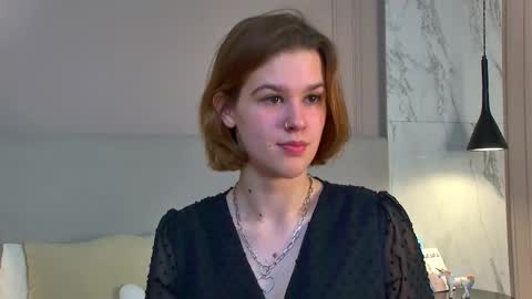 Lora online show from 10/13/25, 04:07