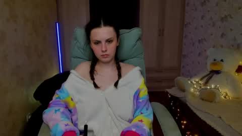 Snapshot of loratempt chatting on 04/16/26, 07:36 Lorik online show from 04/16/26, 07:36