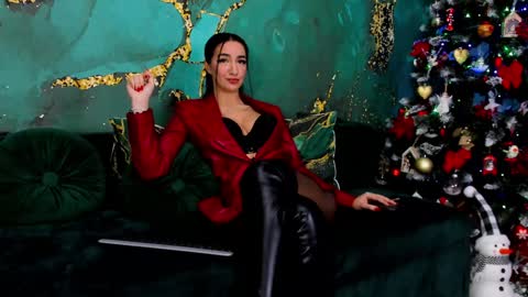 Snapshot of lorawarnner chatting on 12/10/24, 06:49 Miss online show from 12/10/24, 06:49