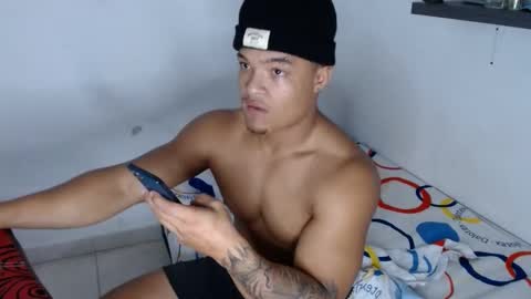 Snapshot of lordblaze_ chatting on 10/13/25, 02:22 Dominic online show from 10/13/25, 02:22