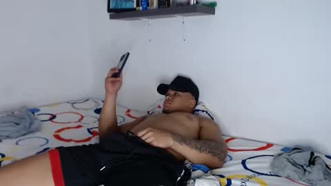 Snapshot of lordblaze_ chatting on 10/25/25, 03:03 Dominic online show from 10/25/25, 03:03