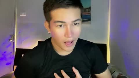 Snapshot of lordbullet69 chatting on 02/06/25, 01:43 BULLET online show from 02/06/25, 01:43