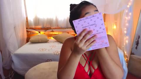 Snapshot of loreaniss chatting on 10/20/25, 07:36 loreanis online show from 10/20/25, 07:36