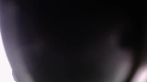 Snapshot of lorec_00 chatting on 10/23/25, 10:52 lorec_00 online show from 10/23/25, 10:52