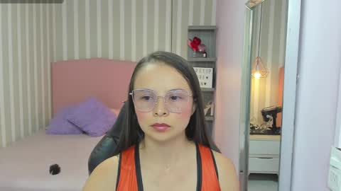 lorelaigiven online show from 02/18/25, 12:17