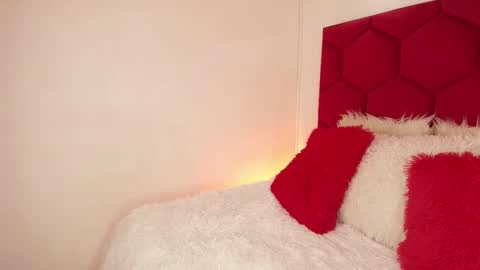 LORELI online show from 11/11/25, 03:50