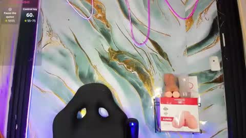 lorems_ online show from 12/15/25, 02:10