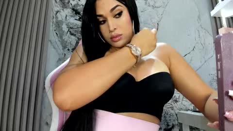 Doll Queen online show from 11/15/25, 06:04