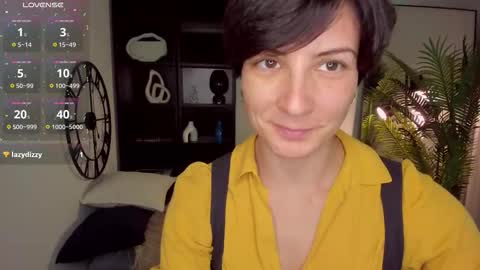 Loren online show from 10/28/25, 02:42