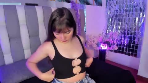 Snapshot of loren_jacksoon chatting on 06/02/26, 12:29 Loren online show from 06/02/26, 12:29