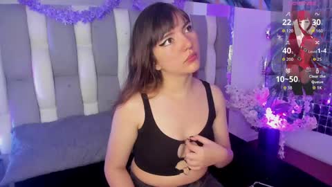 Snapshot of loren_jacksoon chatting on 06/04/26, 12:11 Loren online show from 06/04/26, 12:11