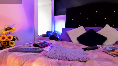 Snapshot of lorena_capelli_ chatting on 01/24/25, 05:10 lesly lorena online show from 01/24/25, 05:10