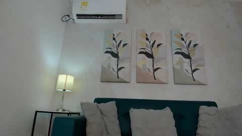 lorena_rubio online show from 11/12/25, 12:16